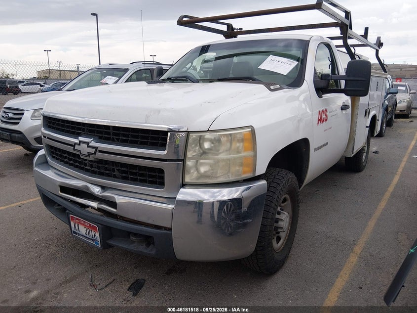 2008 Chevrolet Silverado, Удар ззаду, IAAI, VIN 1GCHC24K98E217840 — фото 2