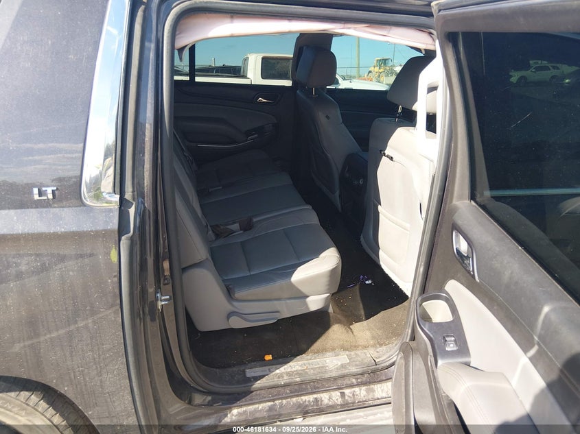 CHEVROLET SUBURBAN 1500 - zdjęcie 8