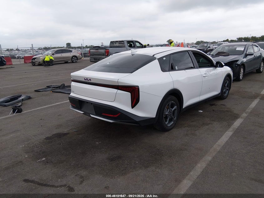 Vin: 3kpft4dexse240665, lot: 46681507, kia k4 lxs 20254