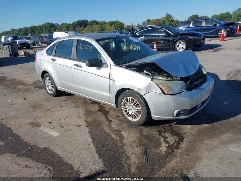 Vin: 1fahp3fn1aw136001, lot: 46681618, ford focus se 2010 img_1