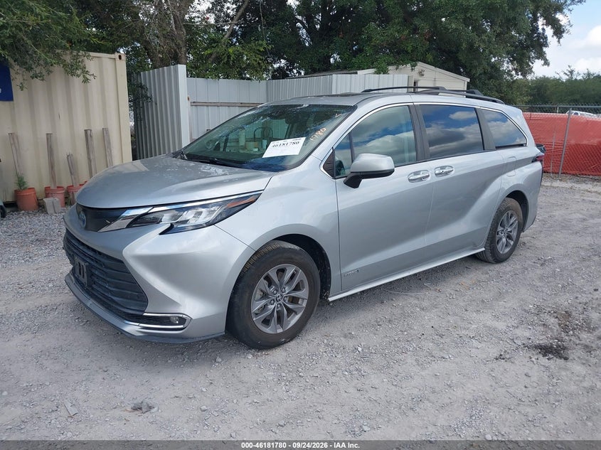 Vin: 5tdjrkec2ms066478, lot: 46681640, toyota sienna xle 20212