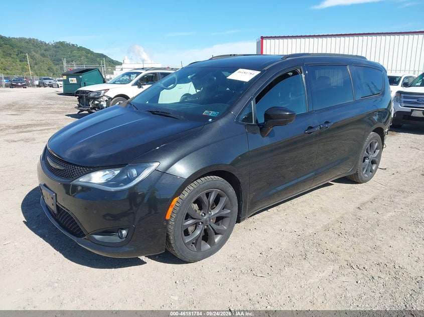 Vin: 2c4rc1bg2kr549738, lot: 46681644, chrysler pacifica touring l 20192