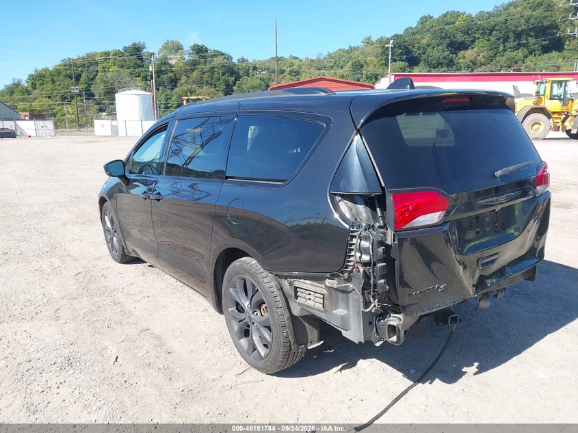 Vin: 2c4rc1bg2kr549738, lot: 46681644, chrysler pacifica touring l 20193