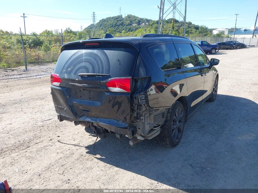 Vin: 2c4rc1bg2kr549738, lot: 46681644, chrysler pacifica touring l 20194