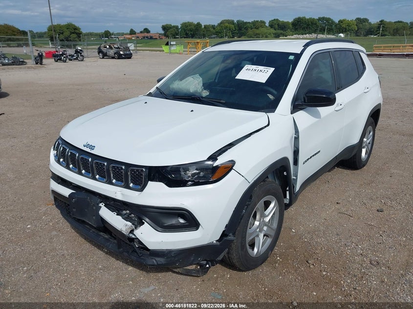 2023 Jeep Compass, Удар спереду, IAAI, VIN 3C4NJDBN7PT570397 — фото 2