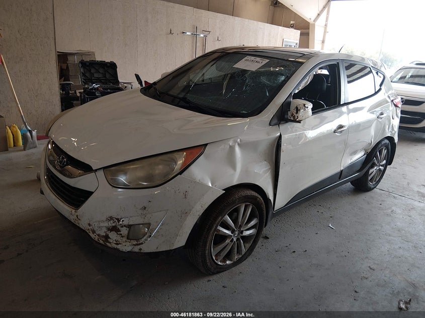 2011 Hyundai Tucson, Удар спереду, IAAI, VIN KM8JU3AC8BU219699 — фото 2