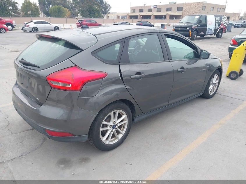 Vin: 1fadp3k24fl289121, lot: 46682011, ford focus se 20154