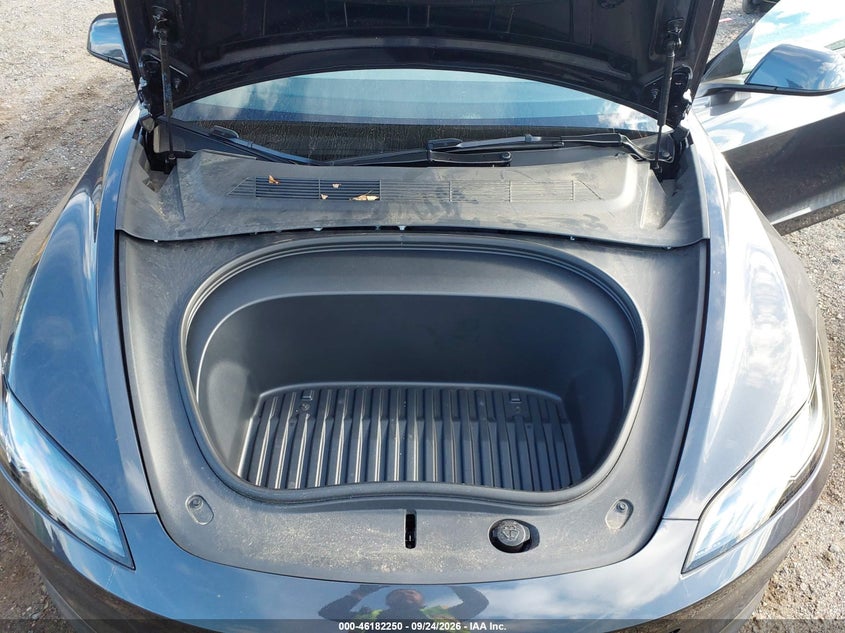 2025 TESLA MODEL 3 LONG RANGE REAR-WHEEL DRIVE/STANDARD REAR-WHEEL DRIVE · Фото 10