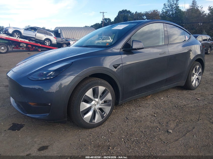 2023 Tesla Model Y, Прісна вода, IAAI, VIN 7SAYGDEE5PF856693 — фото 2