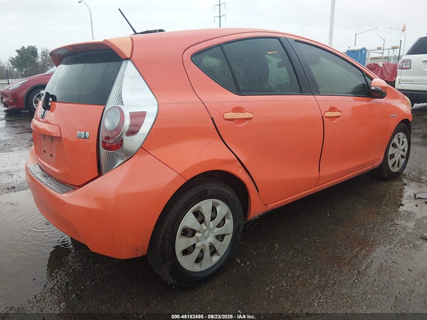 Vin: jtdkdtb38c1018458, lot: 46682355, toyota prius c two 20124