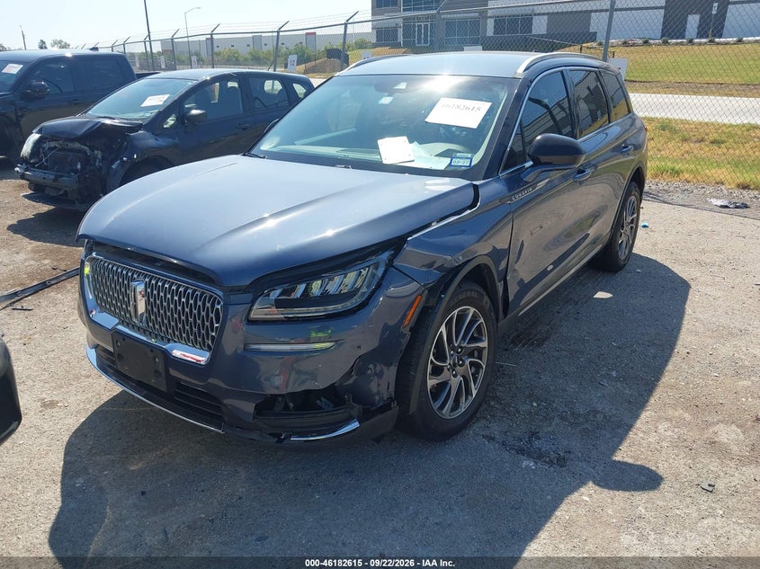 2022 Lincoln Corsair Standard, Left Front, IAAI, VIN 5LMCJ1C95NUL04721 — photo 2