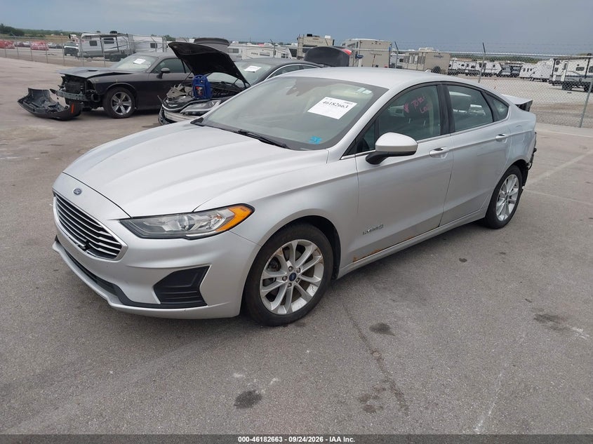 Vin: 3fa6p0lu9kr188031, lot: 46682523, ford fusion hybrid se 20192