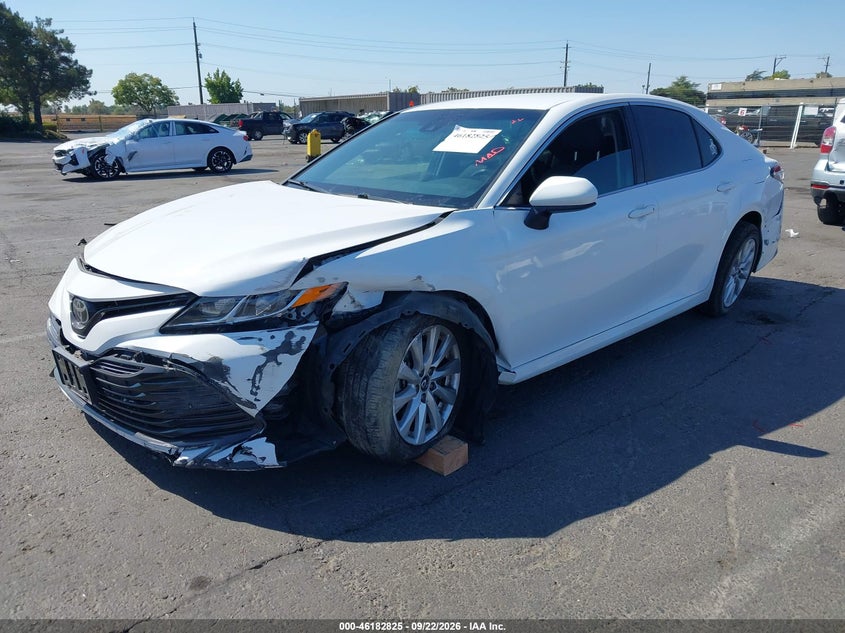 Vin: 4t1b11hk2ju565230, lot: 46682685, toyota camry le 20182