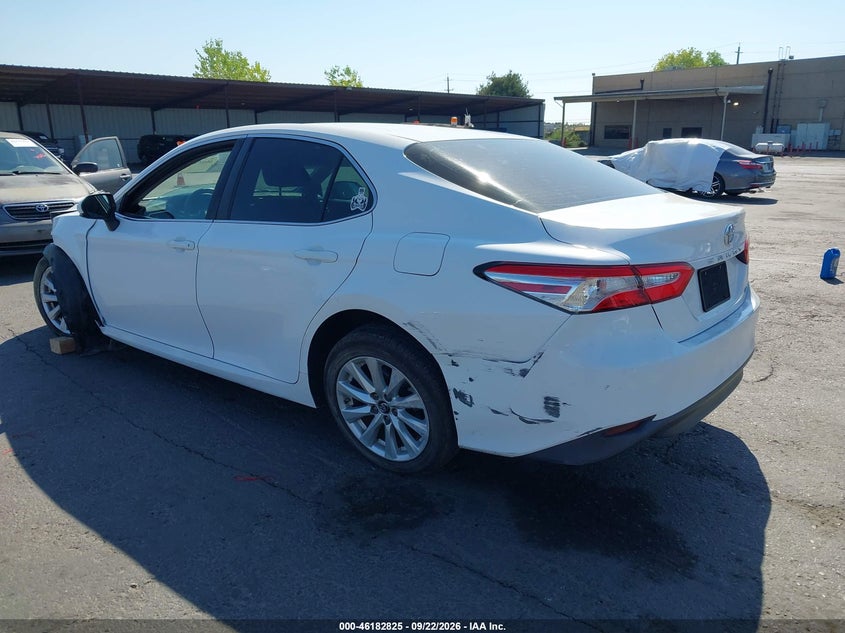 Vin: 4t1b11hk2ju565230, lot: 46682685, toyota camry le 20183