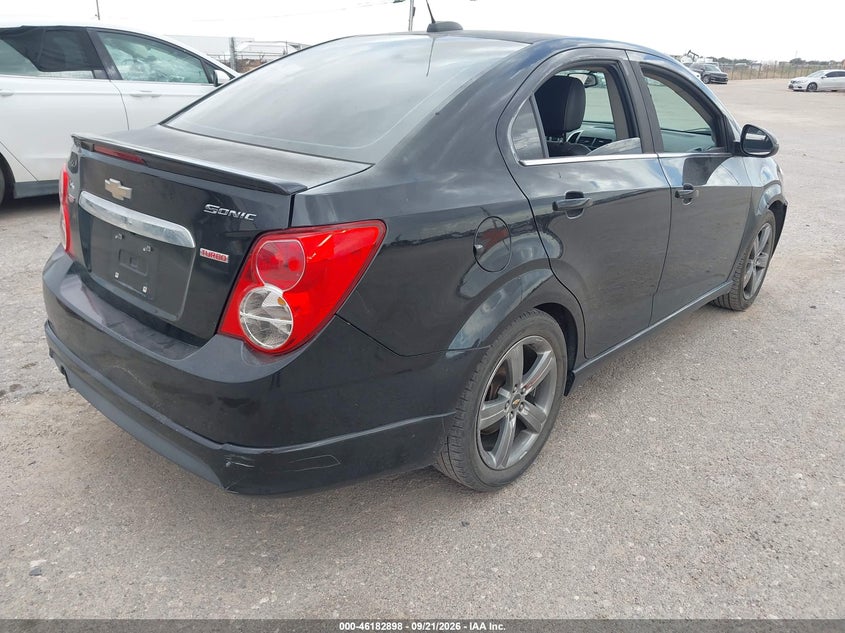 2016 CHEVROLET SONIC auction photo 4