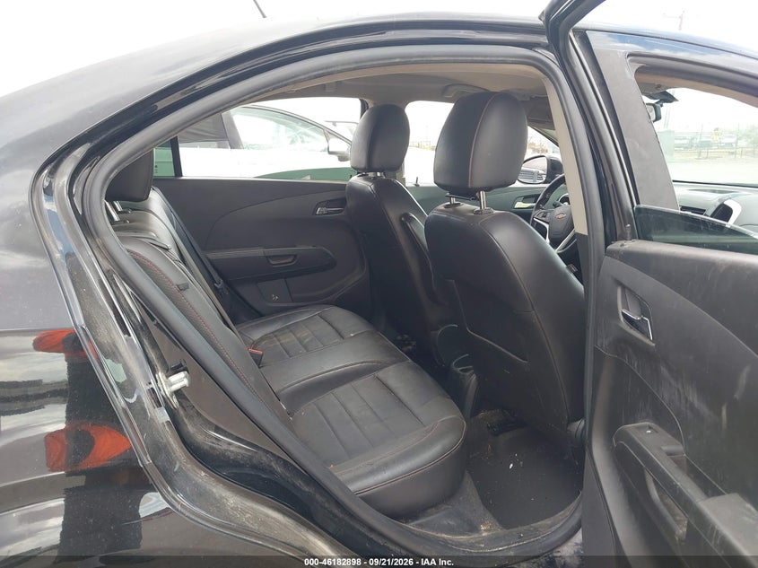 2016 CHEVROLET SONIC auction photo 8