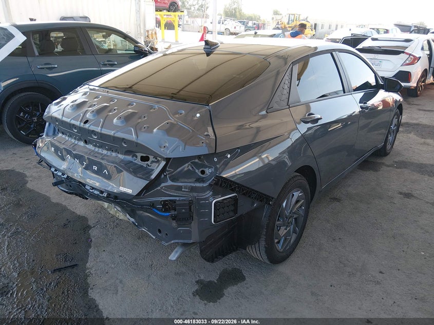 Vin: kmhlm4dj2tu214427, lot: 46682893, hyundai elantra hybrid blue 20264