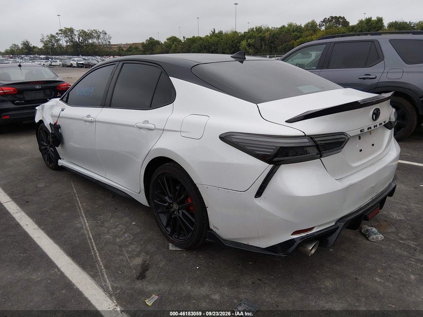 TOYOTA CAMRY - zdjęcie 3