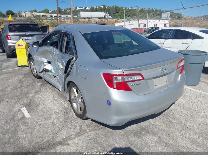 Vin: 4t1bf1fk1eu366793, lot: 46682922, toyota camry se 20143