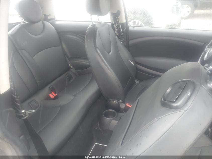 MINI COOPER 2011 VIN WMWSU3C58BT098635