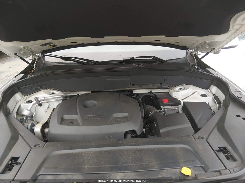 2020 VOLVO XC90 T5 MOMENTUM 7 PASSENGER · Фото 10