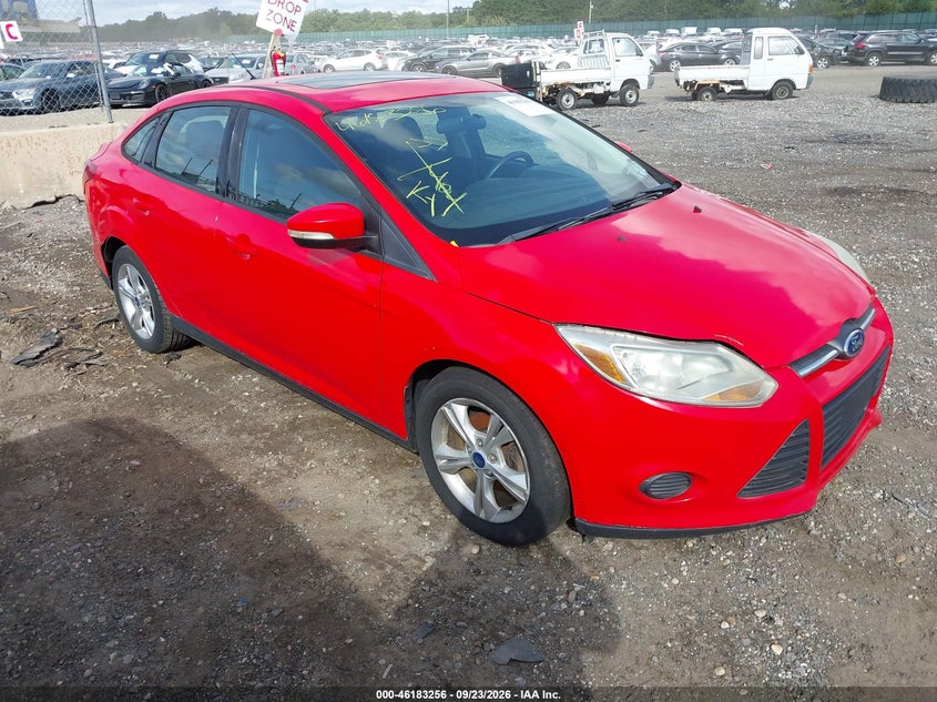 Vin: 1fadp3f21dl342705, lot: 46683116, ford focus se 2013 img_1