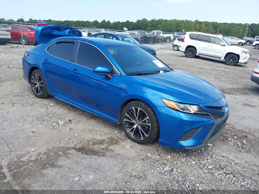 TOYOTA CAMRY - zdjęcie 1