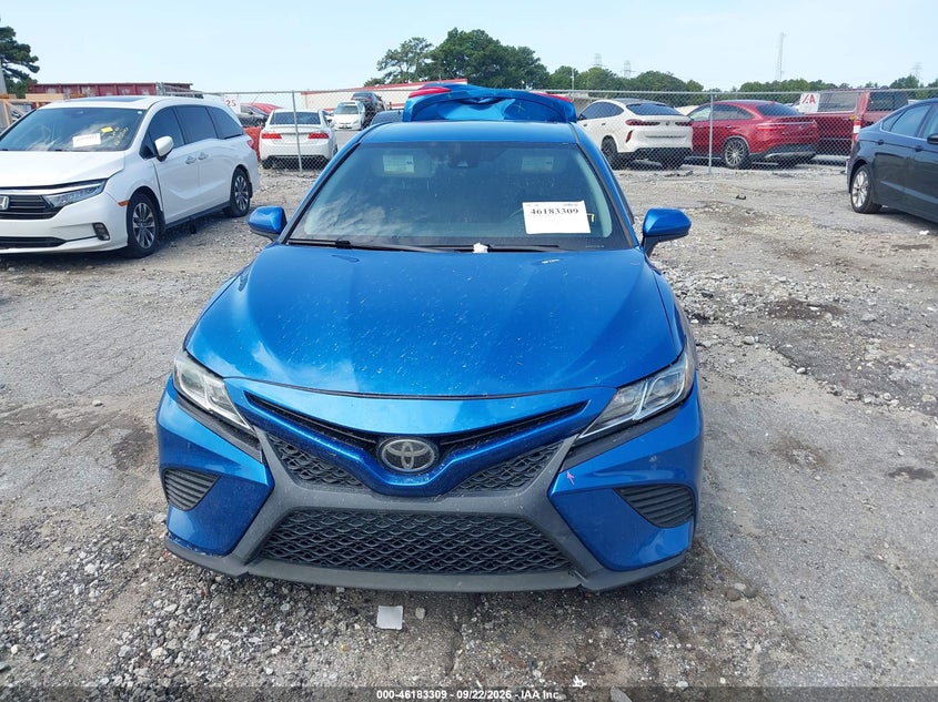 TOYOTA CAMRY - zdjęcie 13