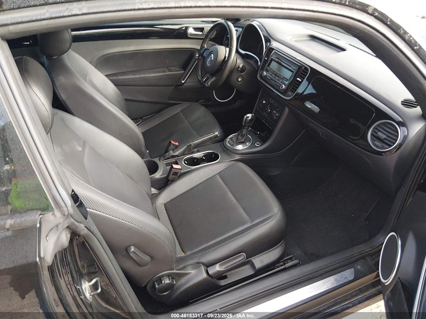 VOLKSWAGEN BEETLE 2013 VIN 3VWJX7AT4DM639662