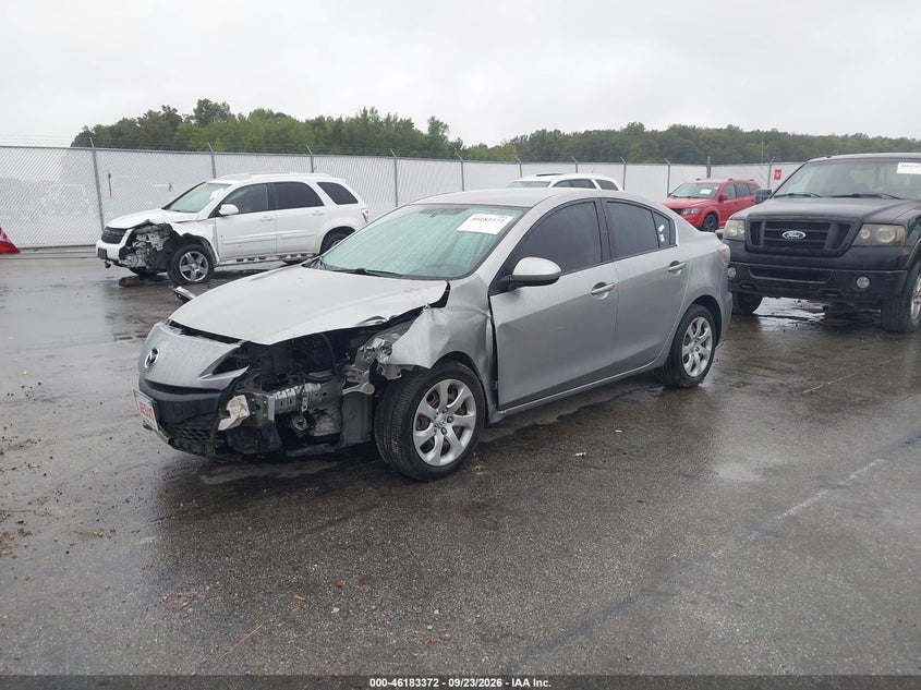 Vin: jm1bl1tg1d1757987, lot: 46683232, mazda mazda3 i sv 20132
