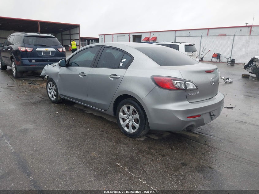 Vin: jm1bl1tg1d1757987, lot: 46683232, mazda mazda3 i sv 20133