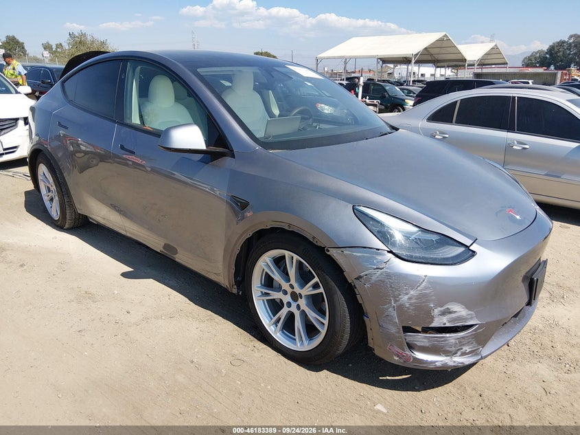 Vin: 7saygded3sf235937, lot: 46683249, tesla model y long range dual motor rear-wheel drive 2025 img_1