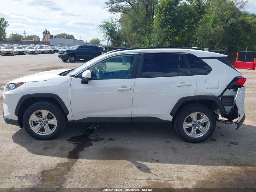 TOYOTA RAV4 - zdjęcie 14