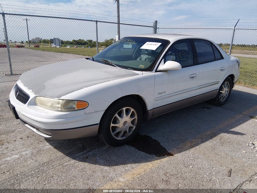 1998 Buick Regal Gs, Normal Wear & Tear, IAAI, VIN 2G4WF5214W1499390 — photo 2