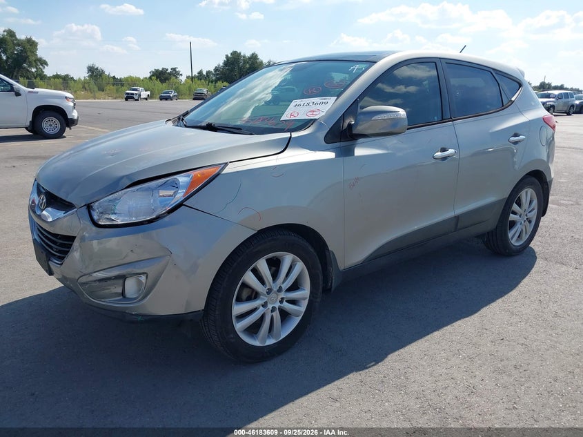 2012 Hyundai Tucson, Перед і зад, IAAI, VIN KM8JU3AC0CU343385 — фото 2