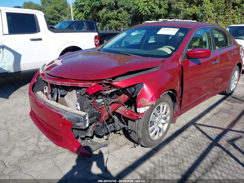 2014 Nissan Altima, Left Front, IAAI, VIN 1N4AL3AP4EC296547 — photo 2