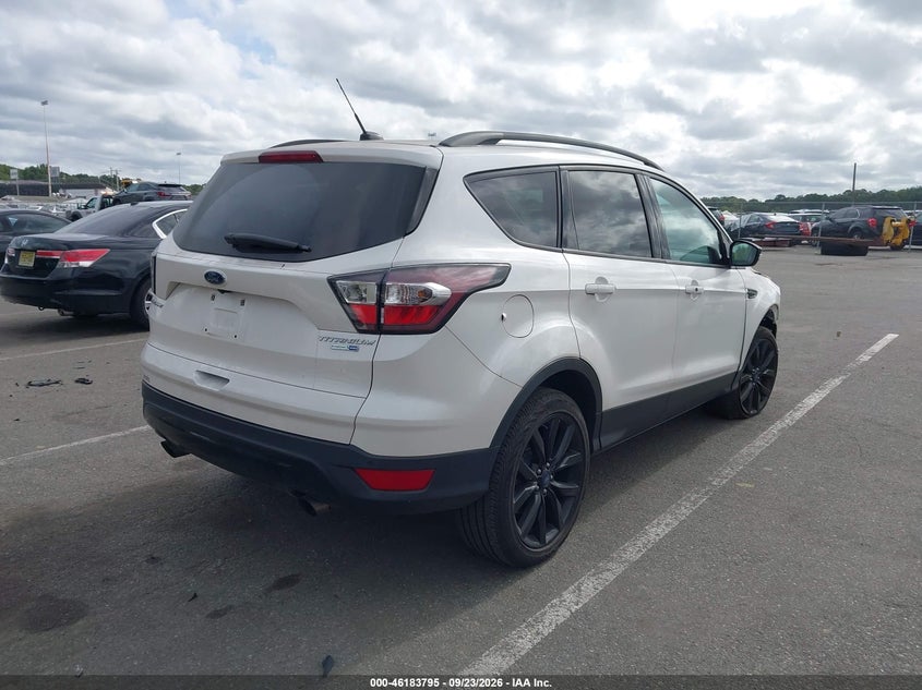 Vin: 1fmcu9jdxhua44725, lot: 46683655, ford escape titanium 20174