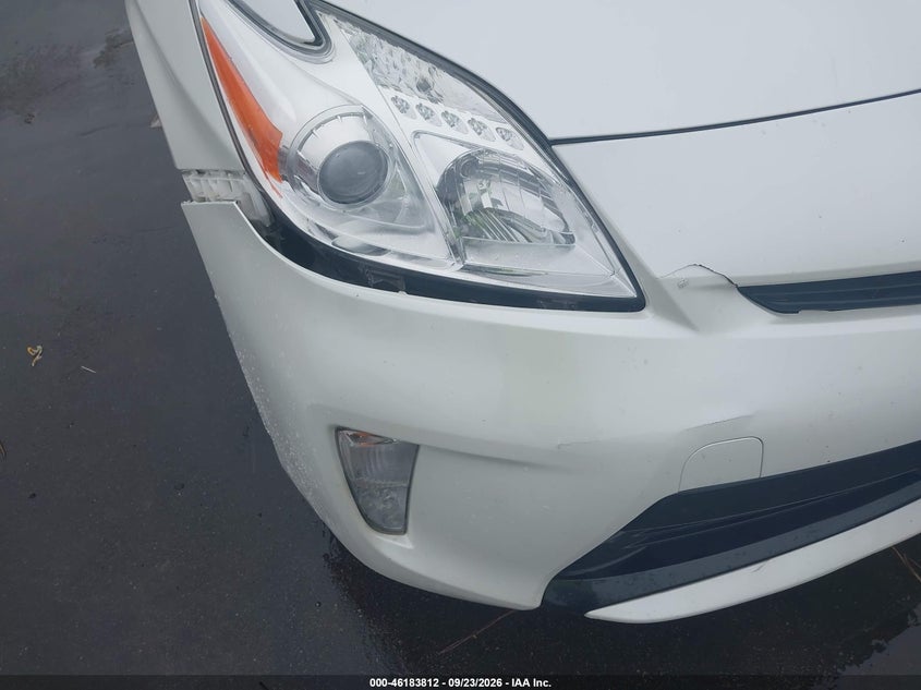 TOYOTA PRIUS - zdjęcie 17