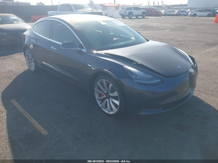 Vin: 5yj3e1eb7jf171118, lot: 46683683, tesla model 3 long range/performance 2018 img_1