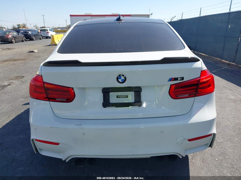 BMW M3 - zdjęcie 17