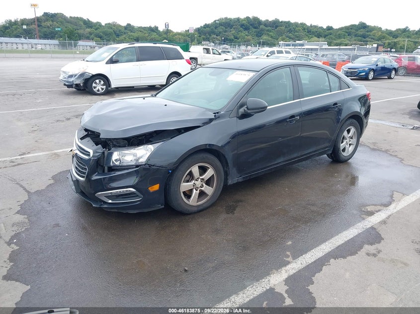 2015 Chevrolet Cruze 1Lt Auto, Right Front, IAAI, VIN 1G1PC5SB4F7143821 — photo 2