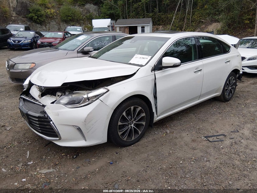 2018 Toyota Avalon, Перед і зад, IAAI, VIN 4T1BK1EB4JU278151 — фото 2