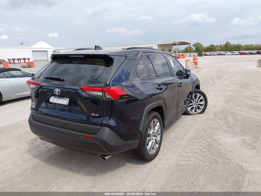 TOYOTA RAV4 - zdjęcie 4