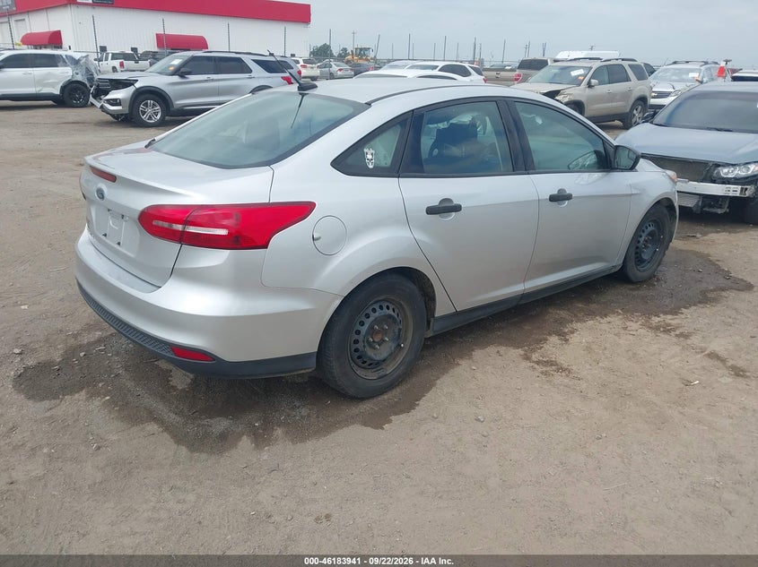 Vin: 1fadp3e22jl256123, lot: 46683801, ford focus s 20184