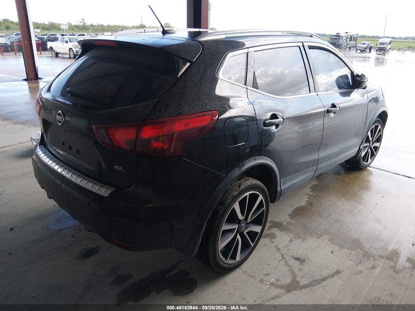 Фото 4 - NISSAN ROGUE SPORT