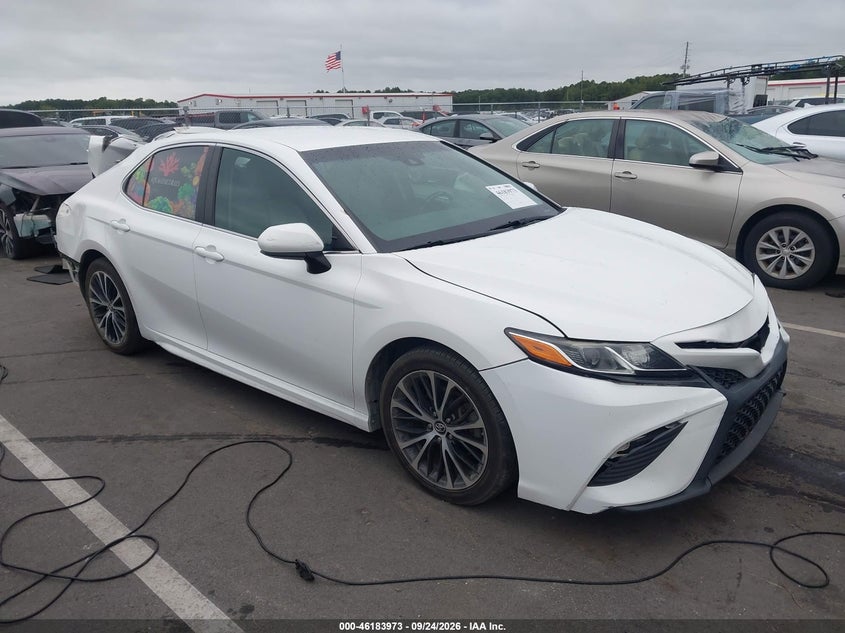 TOYOTA CAMRY - zdjęcie 1