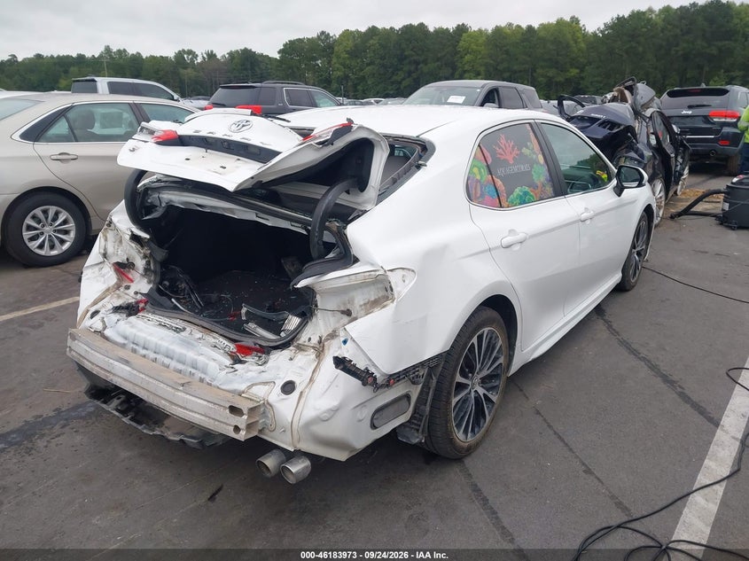 TOYOTA CAMRY - zdjęcie 4