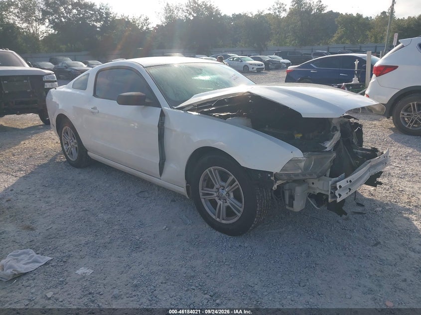 2013 FORD MUSTANG V6