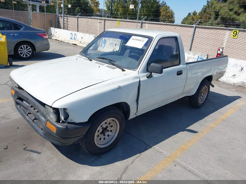 1993 Toyota Pickup, Звичайний знос, IAAI, VIN 4TARN81A5PZ085806 — фото 2