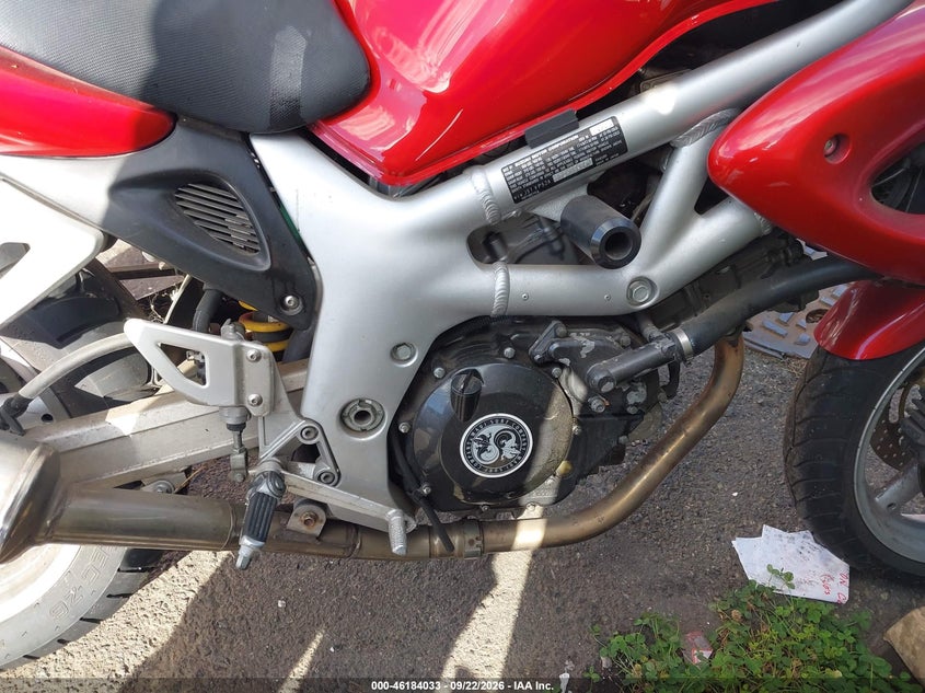 SUZUKI SV650 2001
